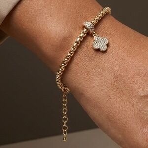Womens Clover Charm Bracelet OS Gold Plated Crystal Classic Glam